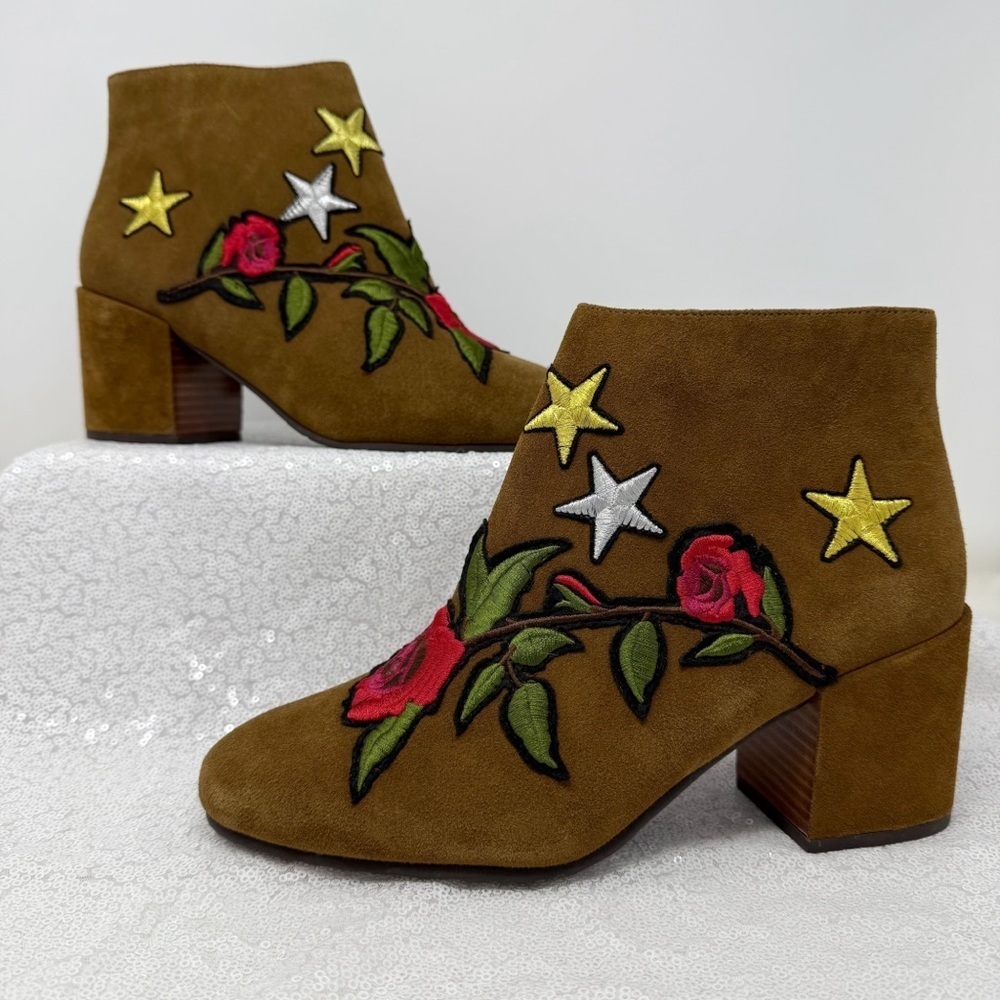 Gentle Souls Braise Suede Embroidered Brown Ankle Boots size 9.5 women’s